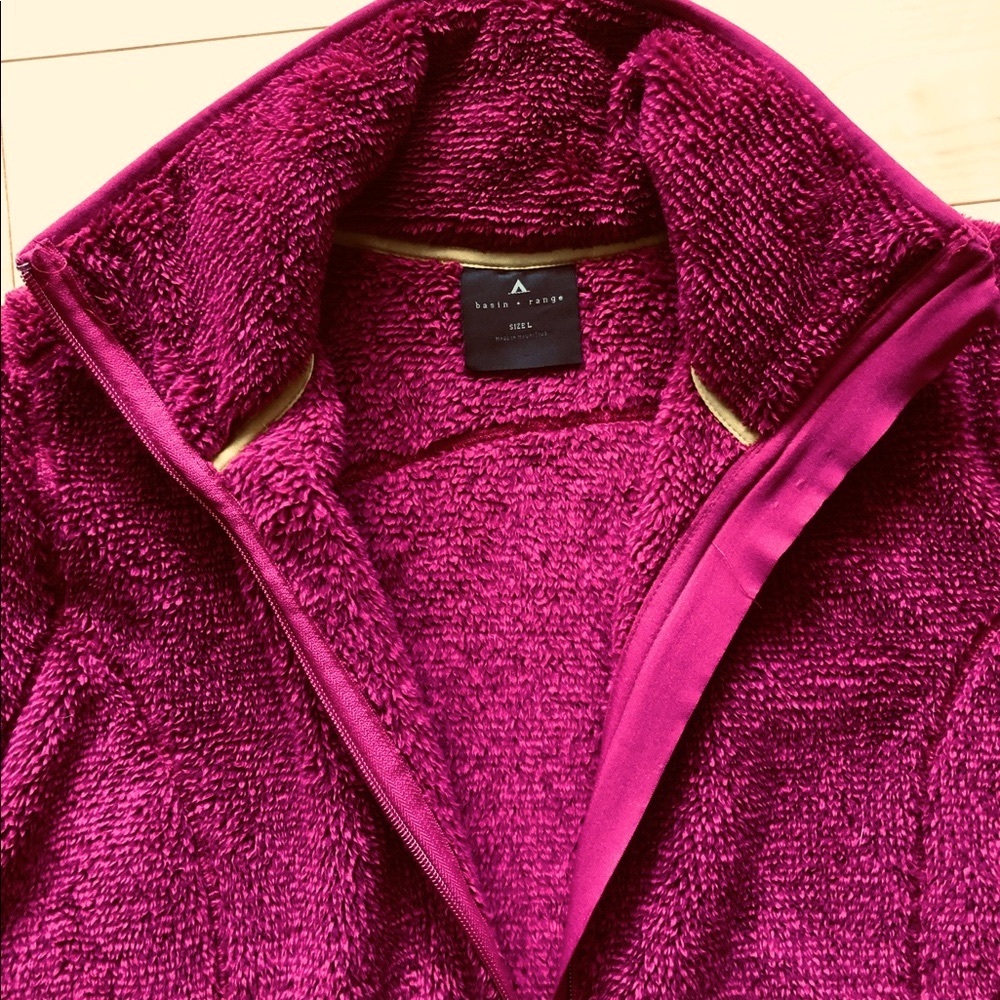 Basin + Range fleece jacket